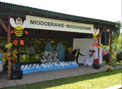 MIODOBRANIE - MIODOGRANIE, KONARY