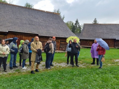 XII Małopolski Plener Form Twórczych Osób Niepełnosprawnych "Magia Gór - Beskidy 2022" - IV dzień 117