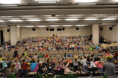 WYSTĘP GRUPY TEATRALNEJ „SZAŁ DZIKA” W RGKB 5