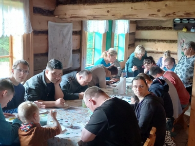 XII Małopolski Plener Form Twórczych Osób Niepełnosprawnych "Magia Gór - Beskidy 2022" - IV dzień 51