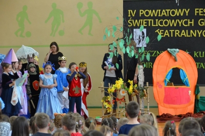 IV POWIATOWY MIĘDZYSZKOLNY FESTIWAL ŚWIETLICOWYCH GRUP TEATRALNYCH W PSP NR 2 W BRZESKU 6