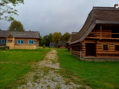 XII Małopolski Plener Form Twórczych Osób Niepełnosprawnych "Magia Gór - Beskidy 2022" - IV dzień 34