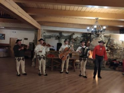 SPOTKANIE INREGRACYJNE "MIKOŁAJKOWY CZAS NIESPODZIANEK"