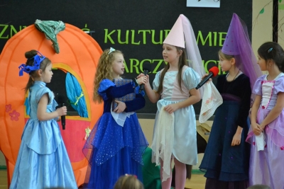 IV POWIATOWY MIĘDZYSZKOLNY FESTIWAL ŚWIETLICOWYCH GRUP TEATRALNYCH W PSP NR 2 W BRZESKU 4